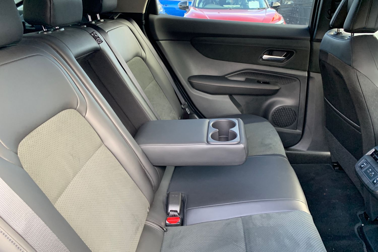 Used Nissan ARIYA 2025 for sale - 77964998: Photo 34