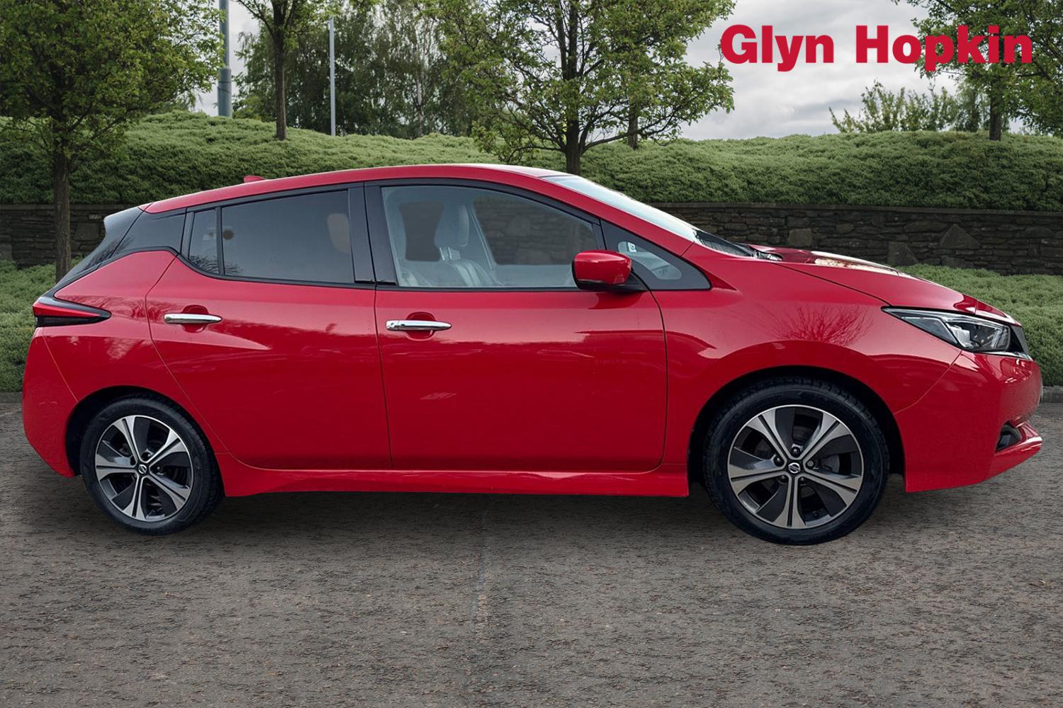 Used Nissan Leaf 2021 for sale - 77235462: Photo 2