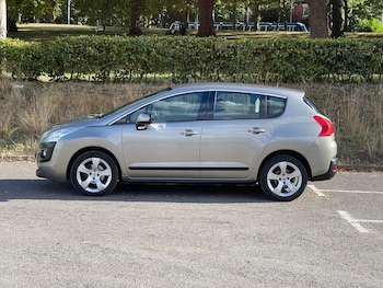 Used Peugeot 3008 2010 for sale - 75719457: Photo