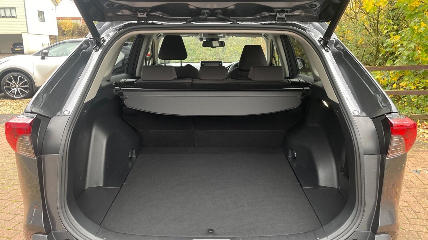 Used Toyota RAV4 2022 for sale - 76674320: Photo 16