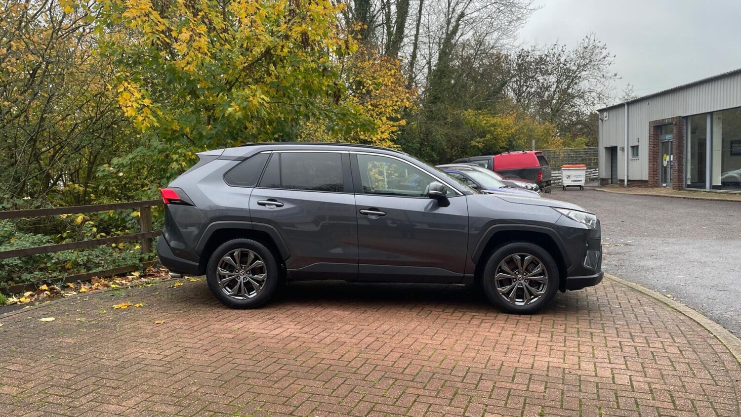 Used Toyota RAV4 2022 for sale - 76674320: Photo 18