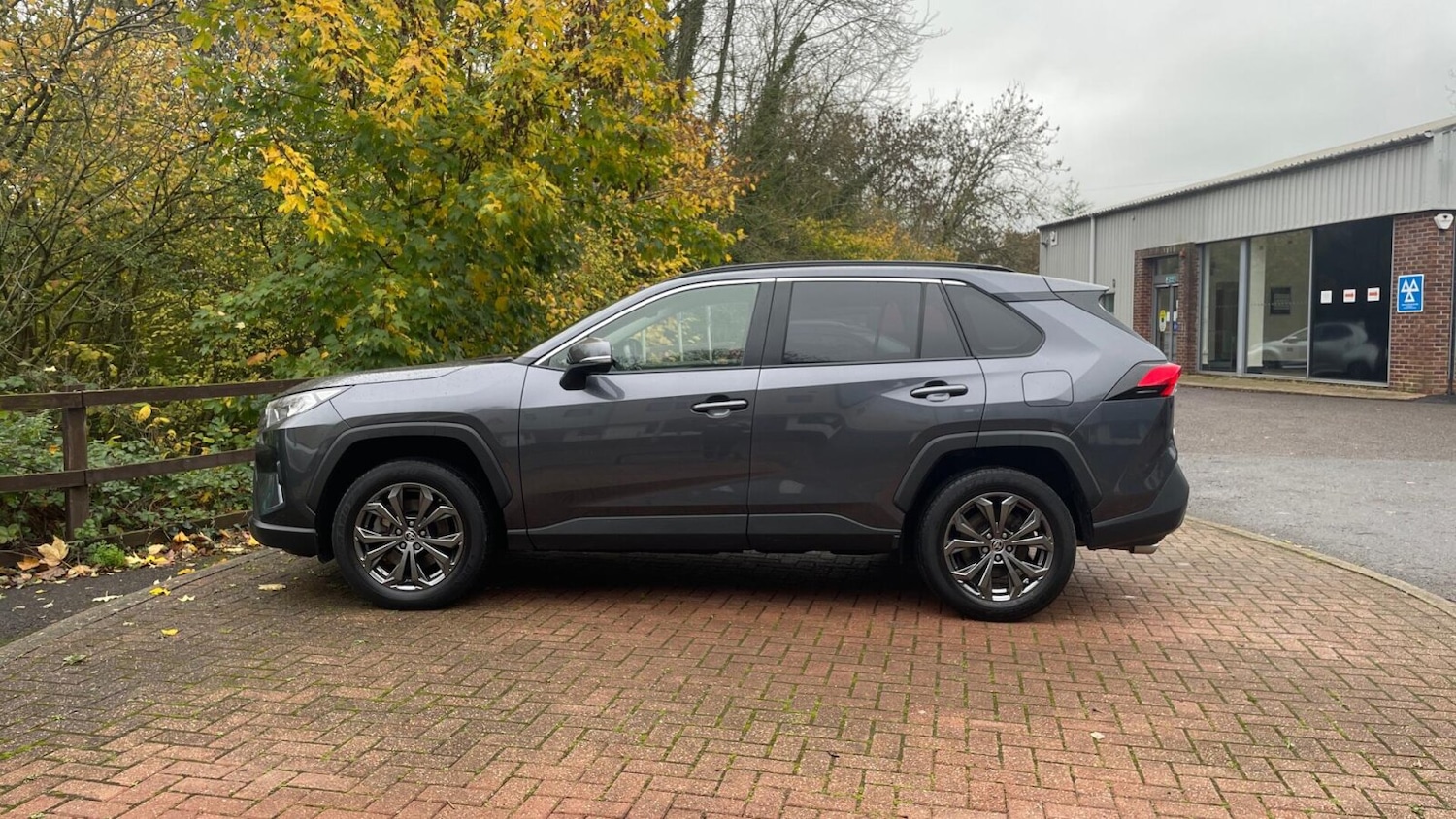 Used Toyota RAV4 2022 for sale - 76674320: Photo 19