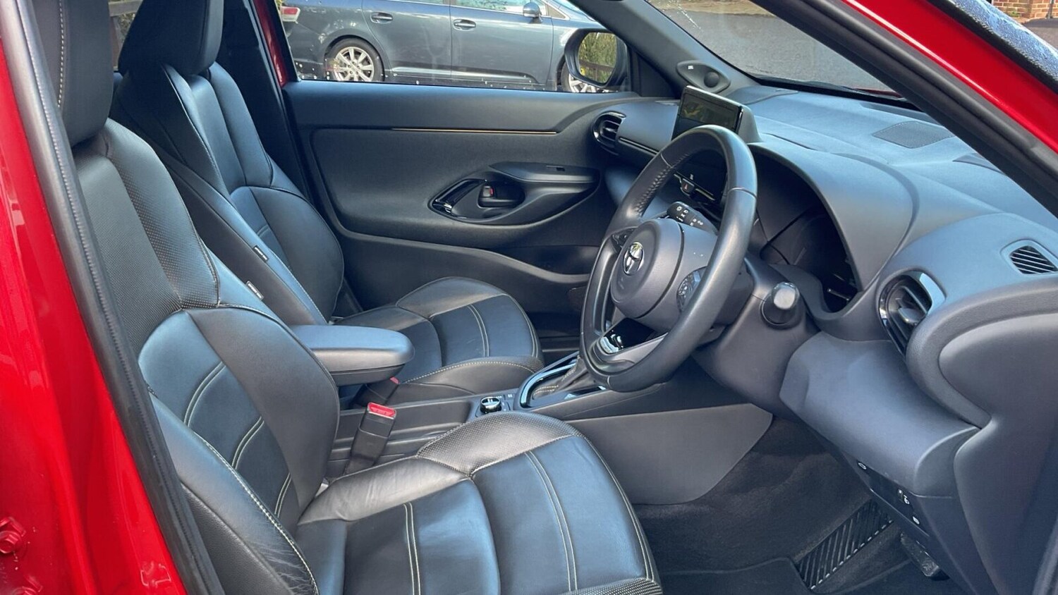 Used Toyota Yaris Cross 2022 for sale - 76674861: Photo 13