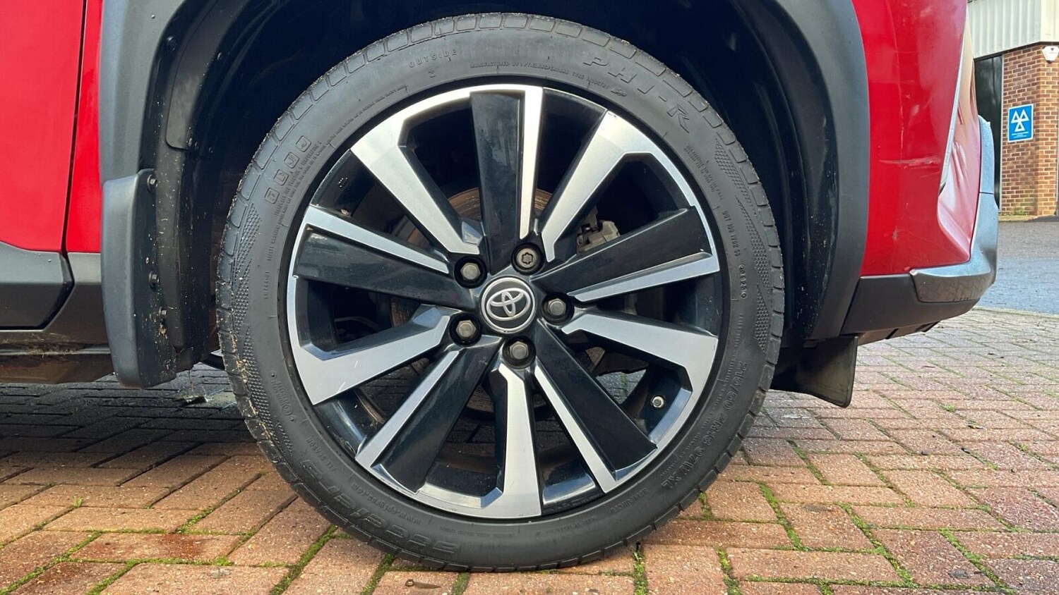 Used Toyota Yaris Cross 2022 for sale - 76674861: Photo 20