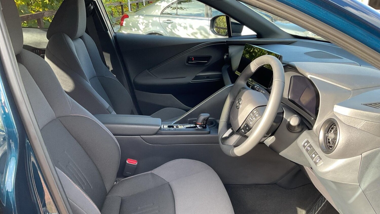 Used Toyota C-HR 2024 for sale - 76677119: Photo 13