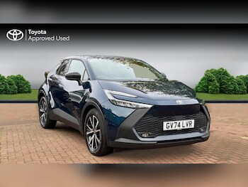 Used Toyota C-HR 2024 for sale - 76677119: Photo