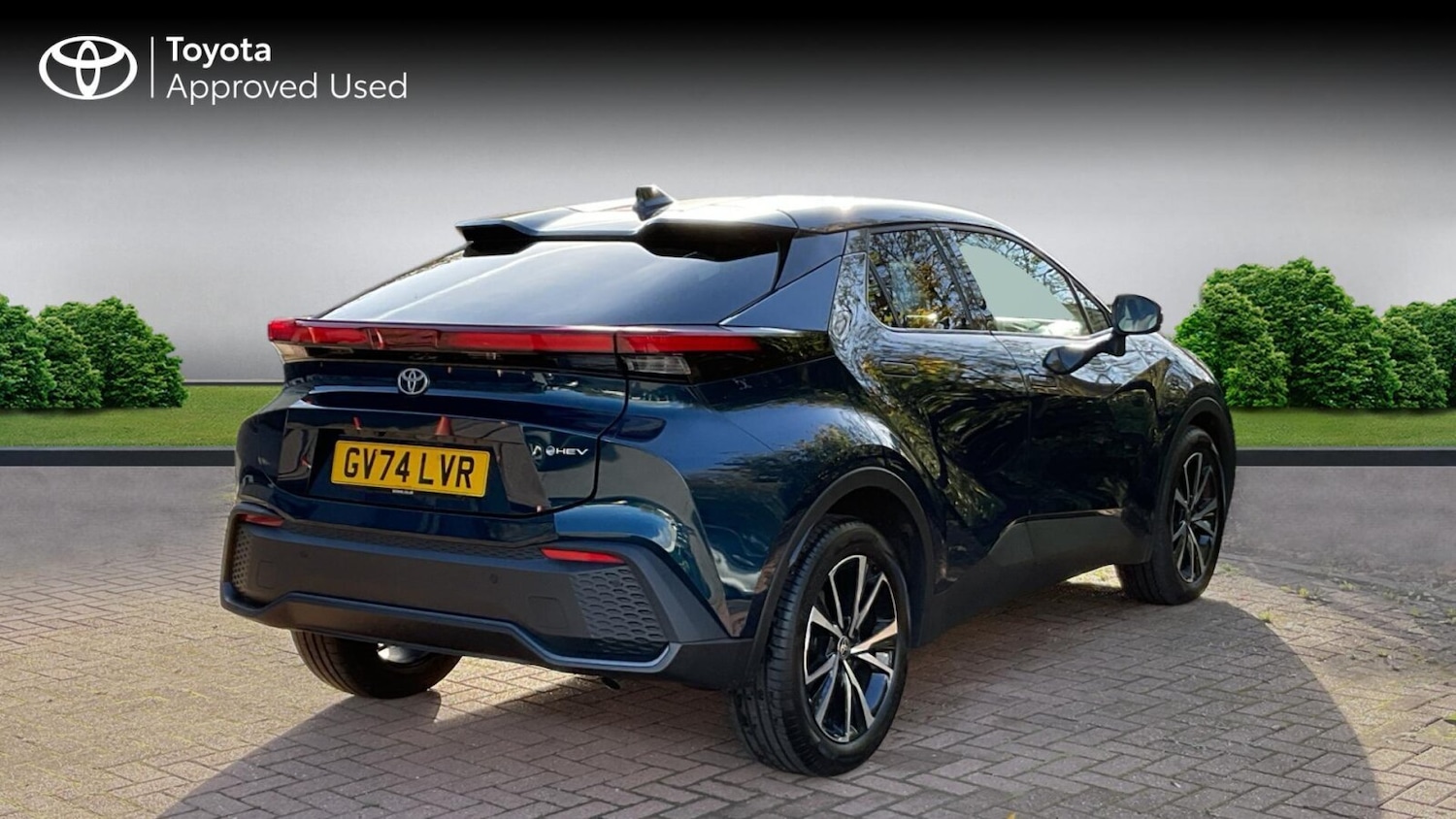 Used Toyota C-HR 2024 for sale - 76677119: Photo 2