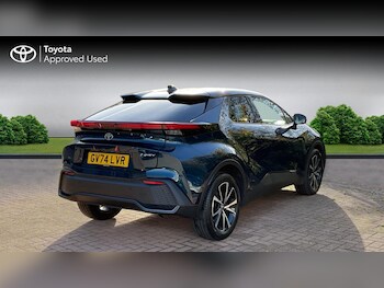 Used Toyota C-HR 2024 for sale - 76677119: Photo