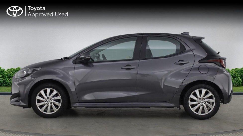Used Toyota Yaris 2022 for sale - 77075368: Photo 7