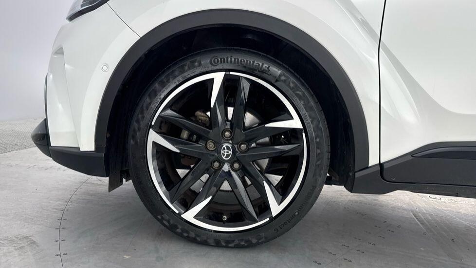 Used Toyota C-HR 2022 for sale - 77075350: Photo 15