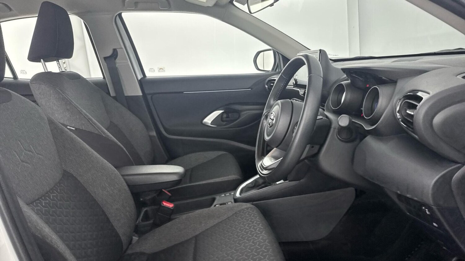 Used Toyota Yaris Cross 2022 for sale - 77381525: Photo 13