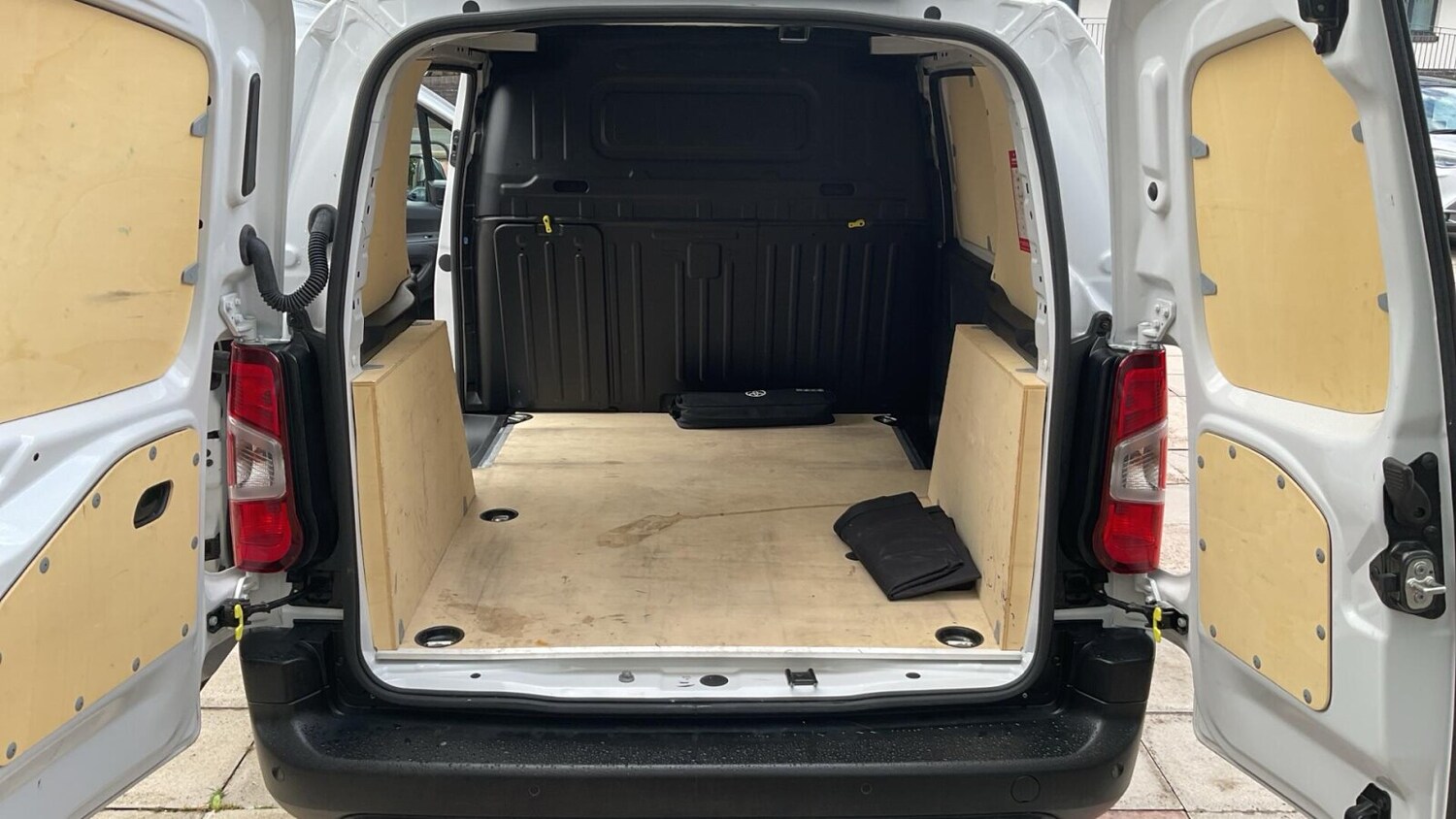 Used Toyota ProAce 2024 for sale - 76677289: Photo 14