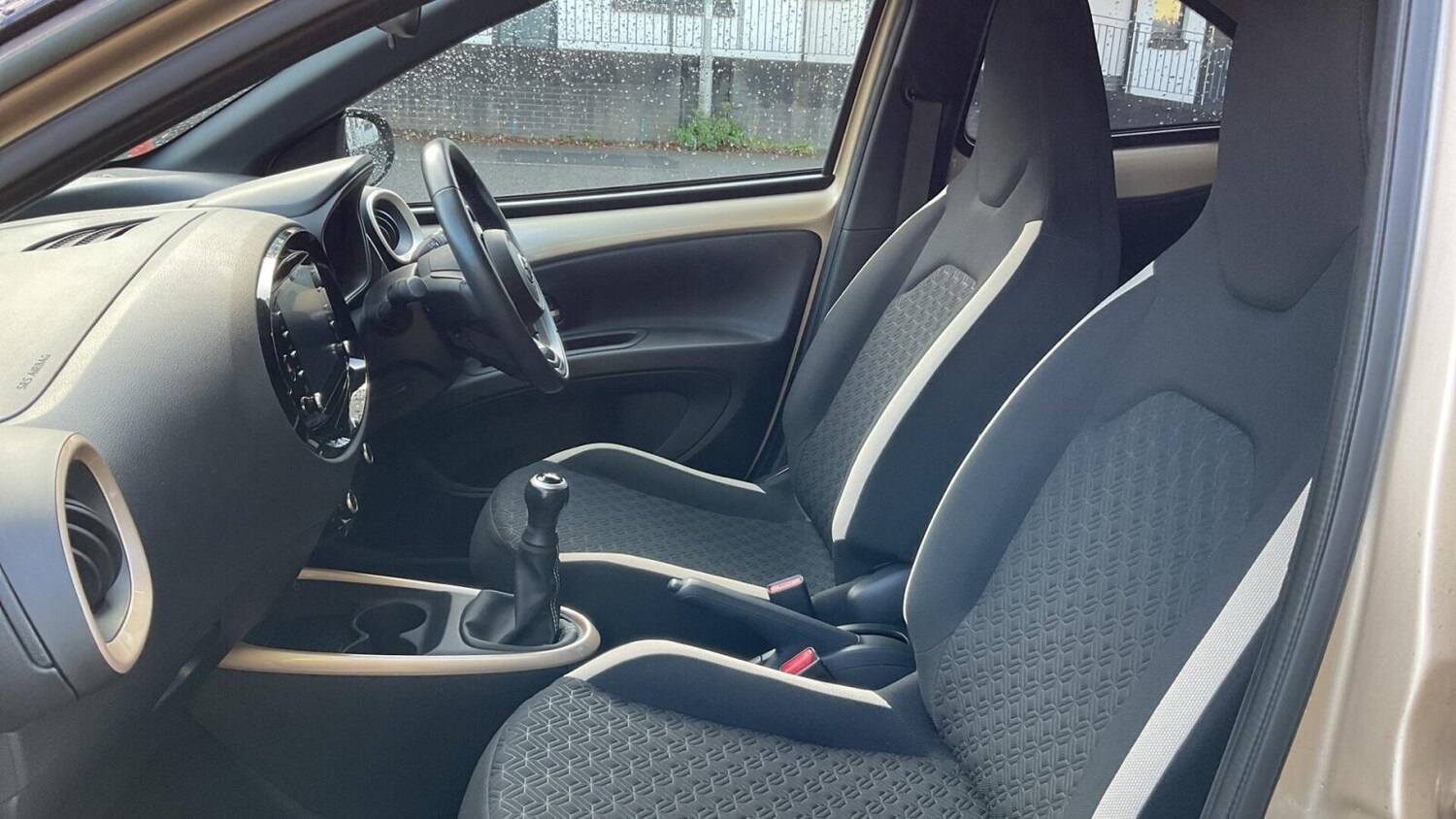 Used Toyota Aygo X 2022 for sale - 76674175: Photo 12