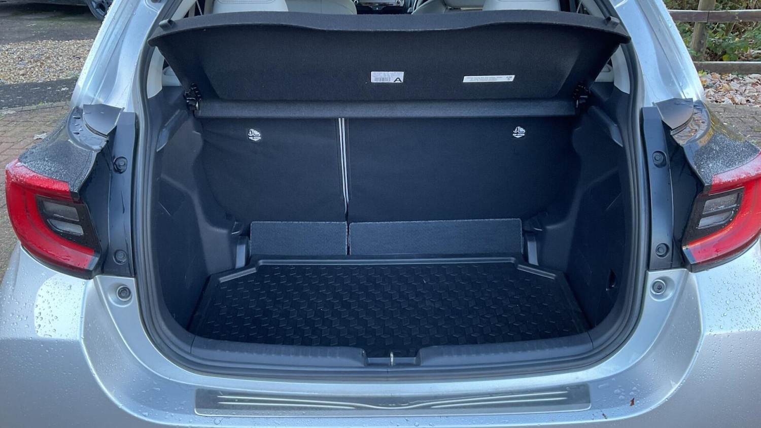 Used Toyota Yaris 2020 for sale - 76680776: Photo 16