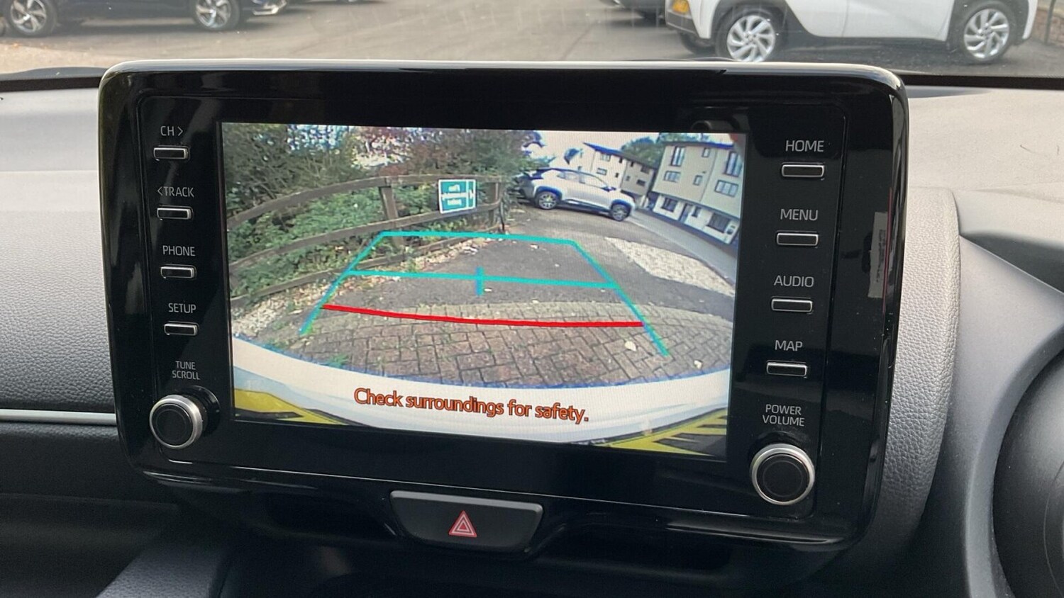 Used Toyota Yaris 2022 for sale - 76674750: Photo 25