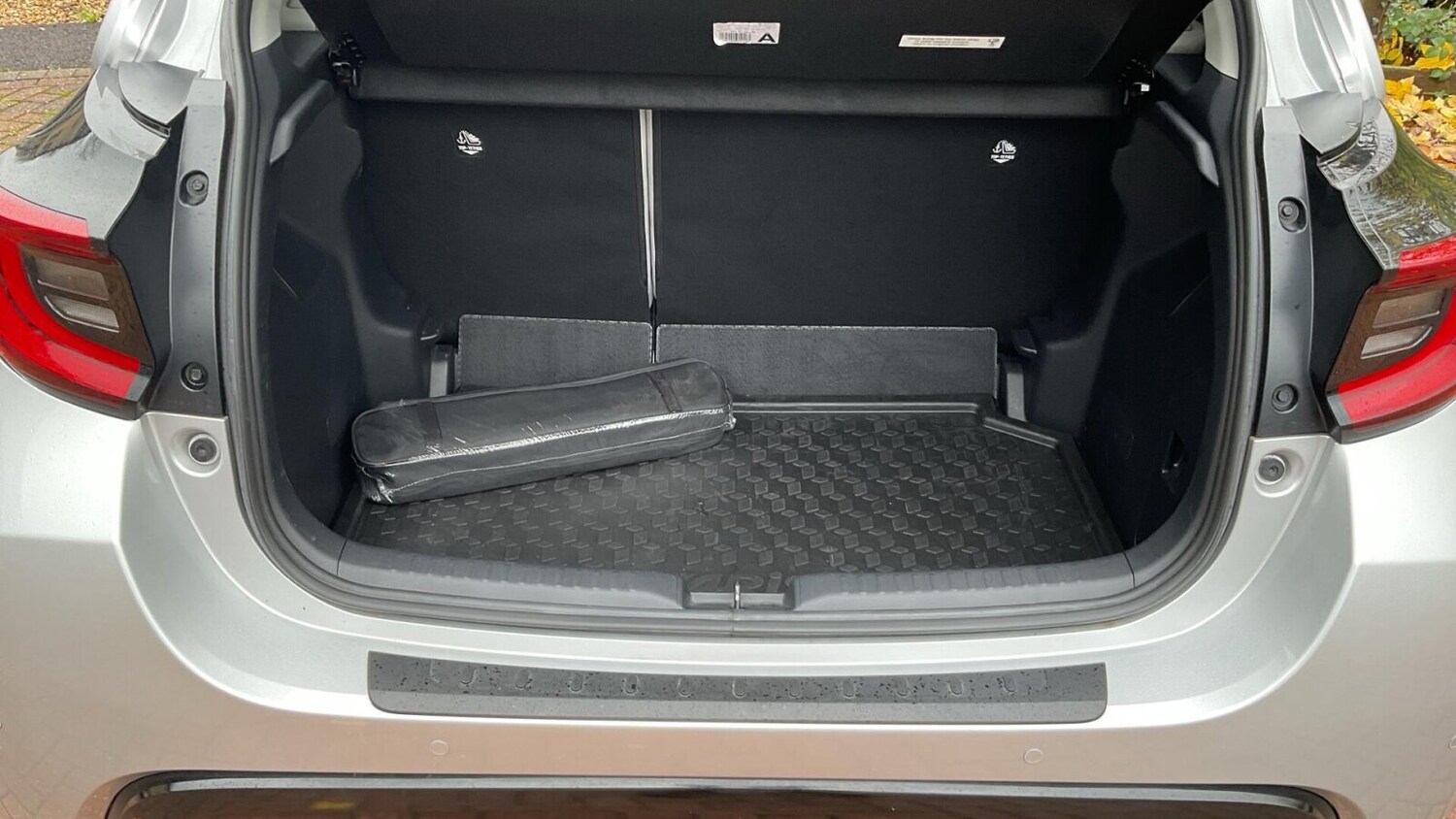 Used Toyota Yaris 2020 for sale - 76673734: Photo 16