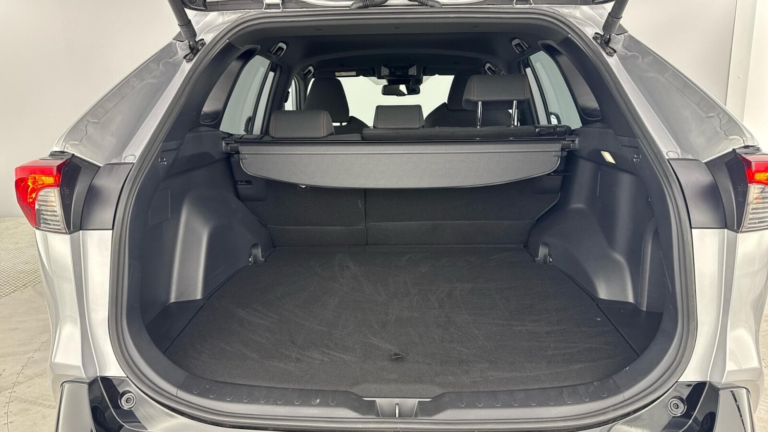 Used Toyota RAV4 2025 for sale - 77161024: Photo 16