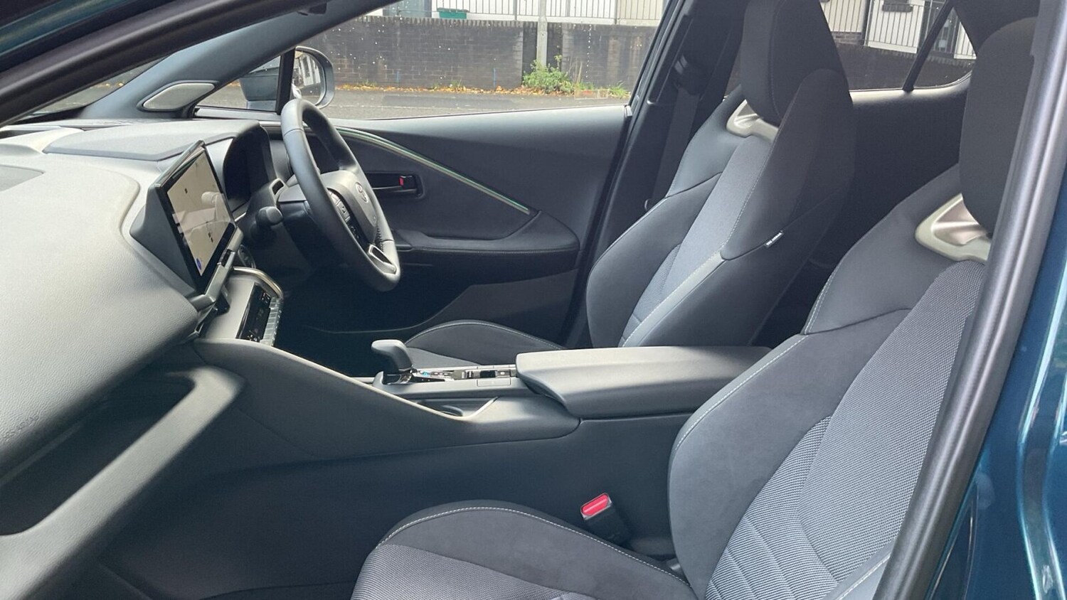 Used Toyota C-HR 2025 for sale - 76679174: Photo 12