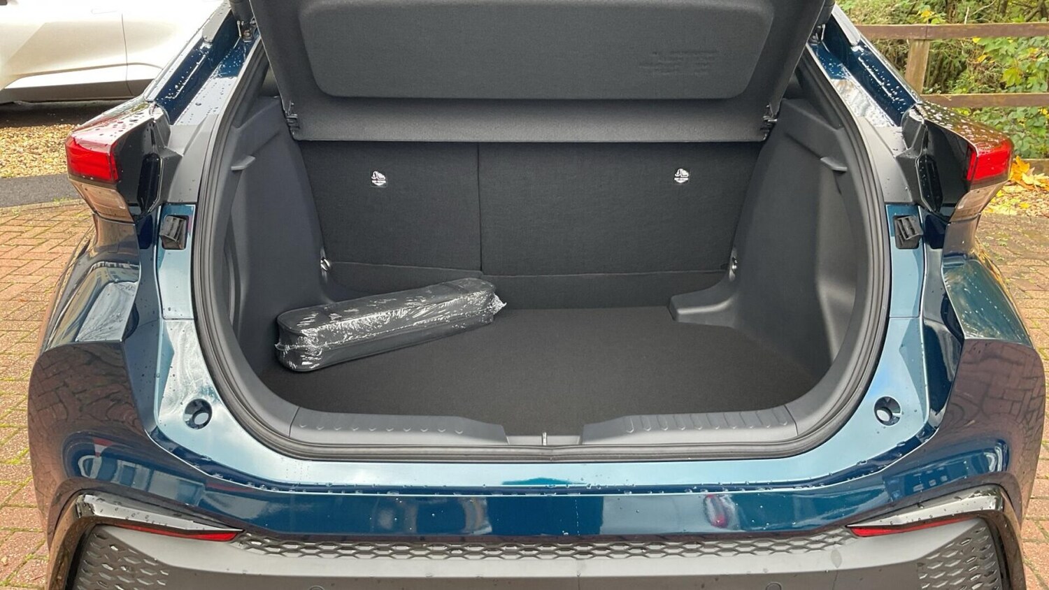 Used Toyota C-HR 2025 for sale - 76679174: Photo 16