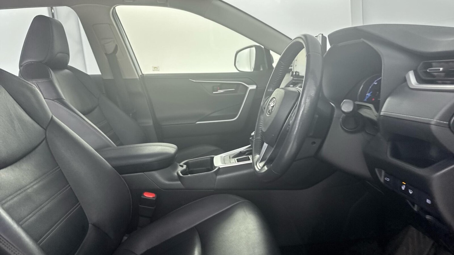 Used Toyota RAV4 2021 for sale - 77042722: Photo 11