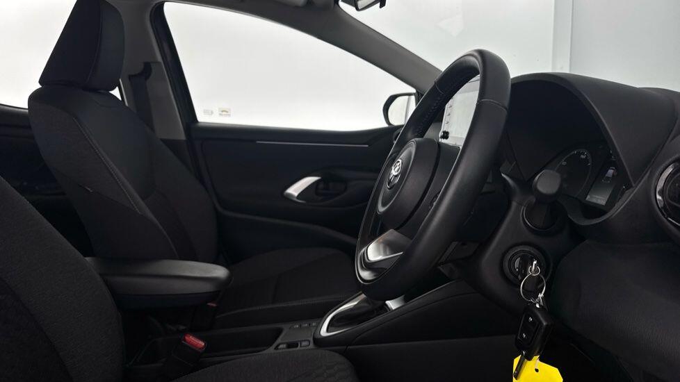 Used Toyota Yaris 2022 for sale - 77241369: Photo 12