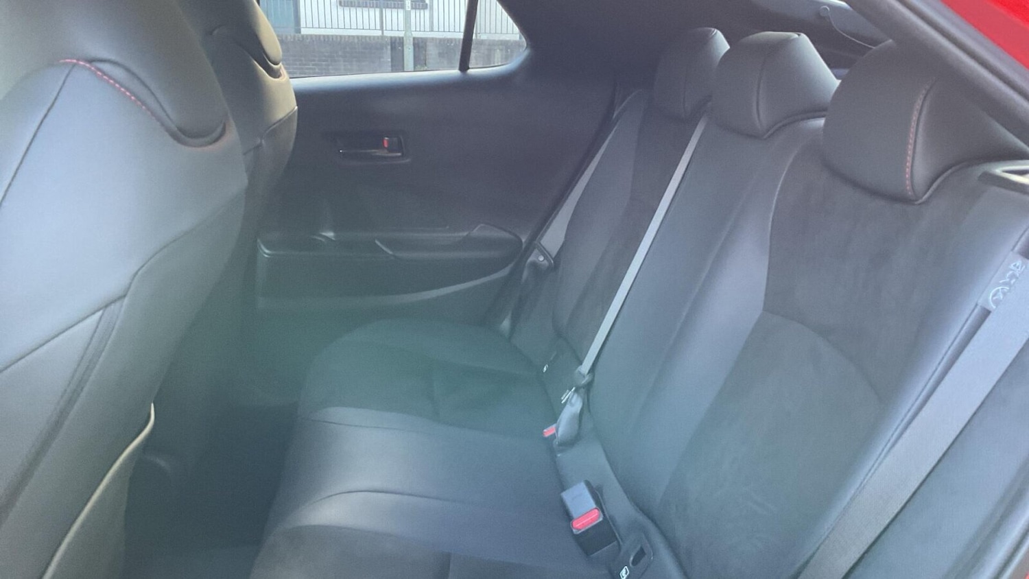 Used Toyota C-HR 2025 for sale - 76680327: Photo 15