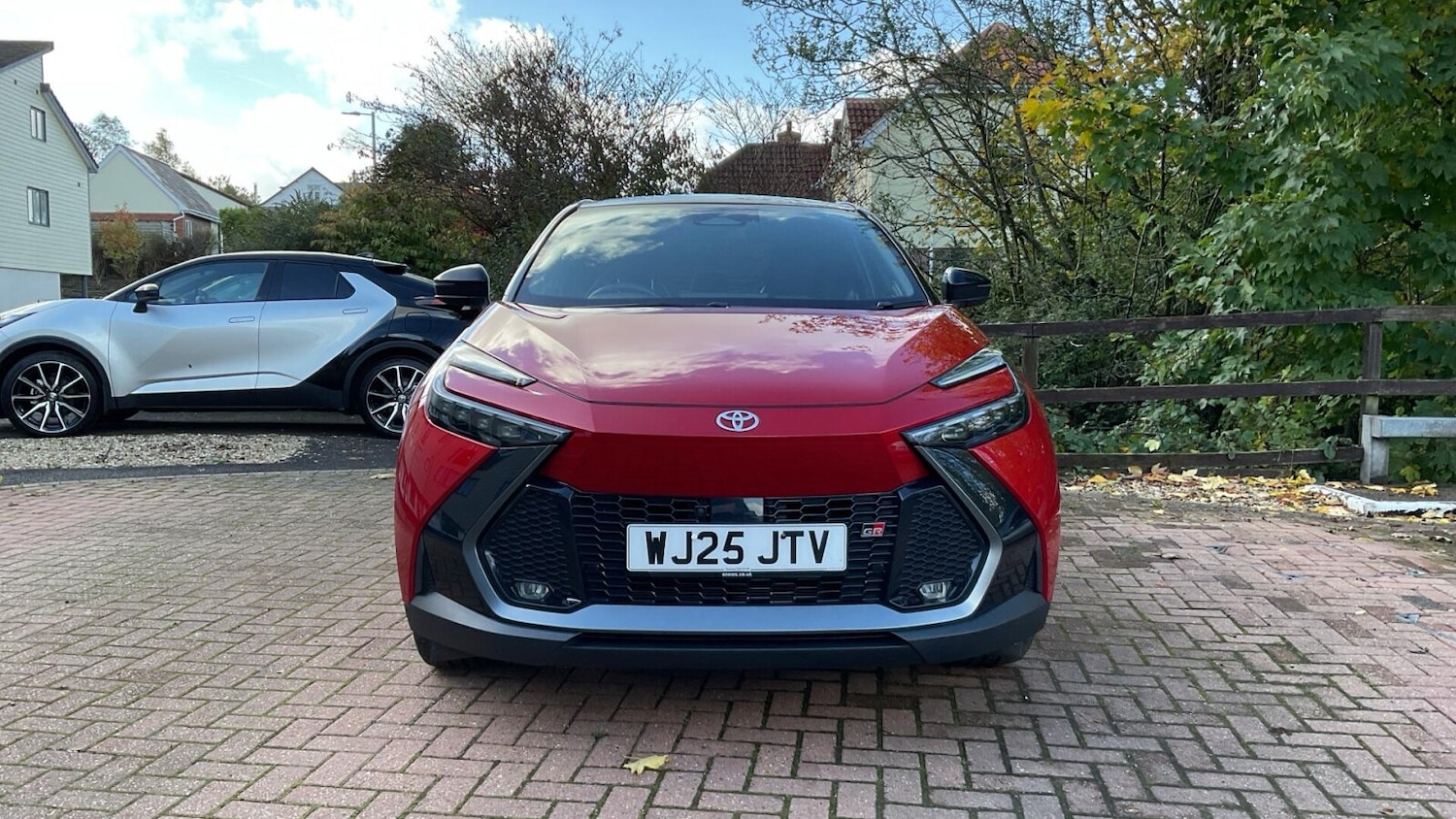 Used Toyota C-HR 2025 for sale - 76680327: Photo 17