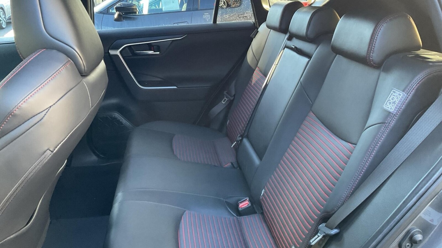 Used Toyota RAV4 2022 for sale - 76835386: Photo 15