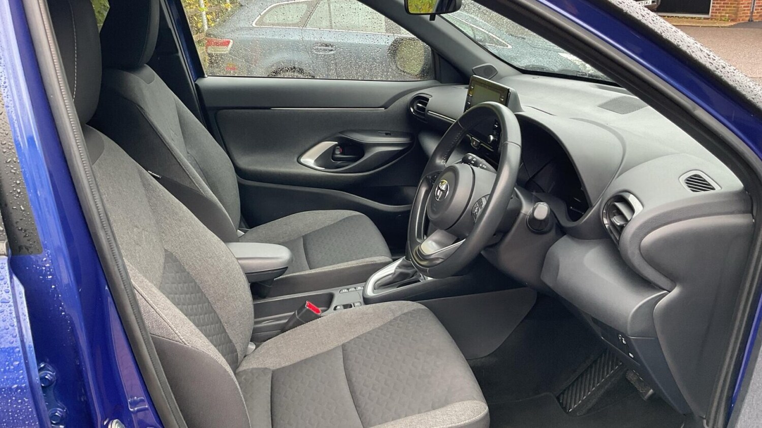 Used Toyota Yaris Cross 2021 for sale - 76674195: Photo 13