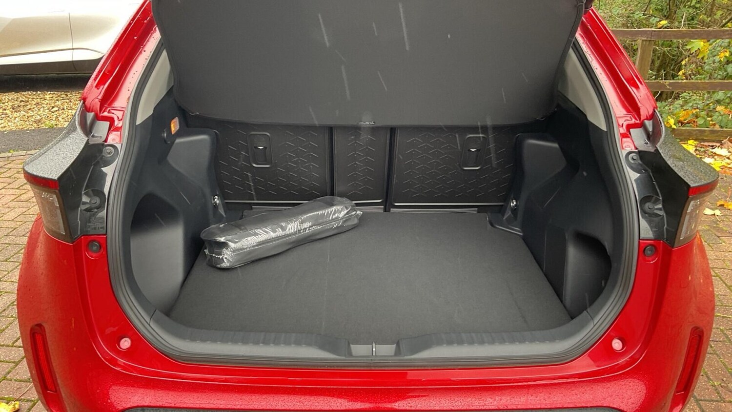 Used Toyota Yaris Cross 2024 for sale - 76677867: Photo 16