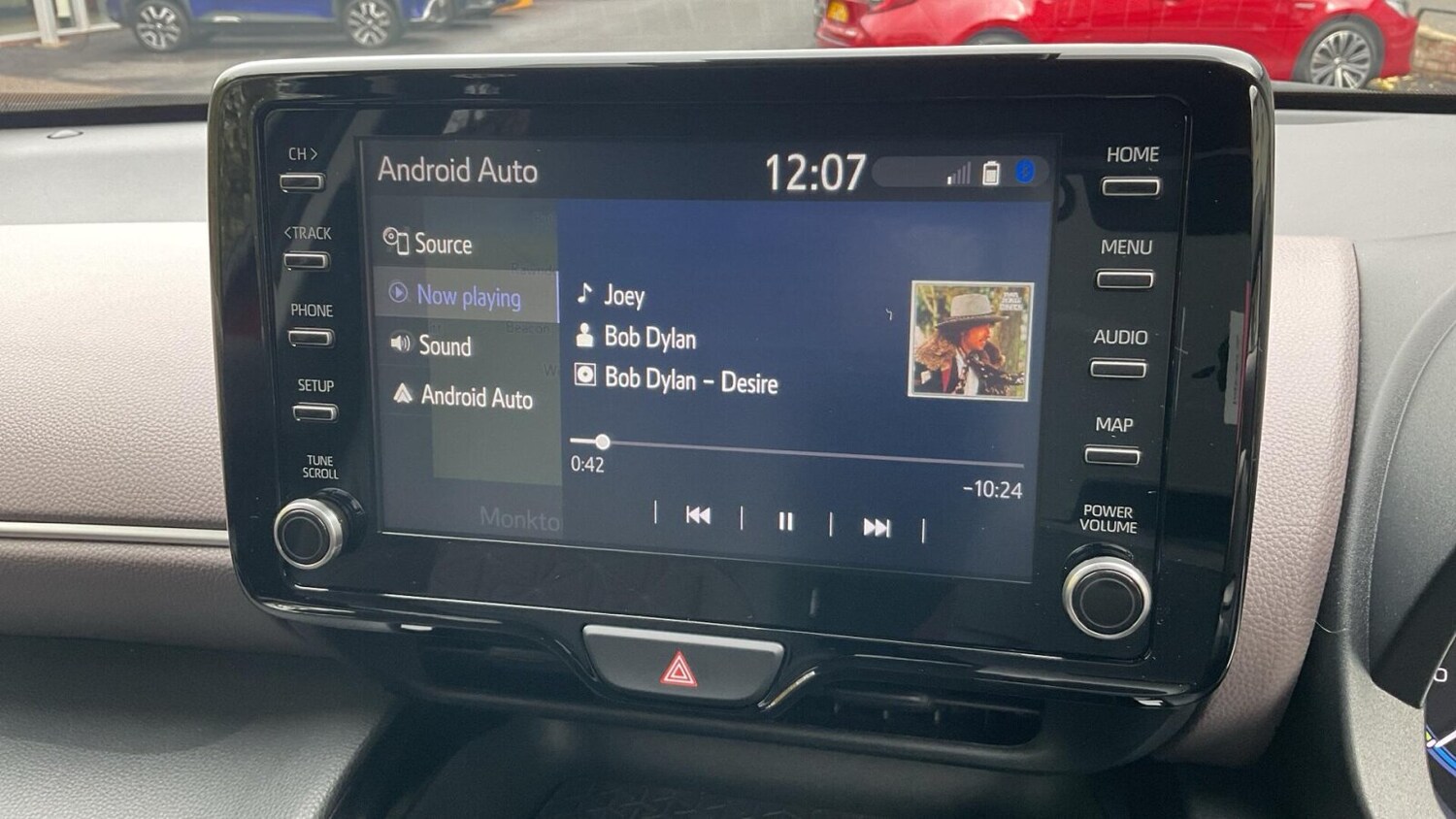 Used Toyota Yaris Cross 2024 for sale - 76677867: Photo 24