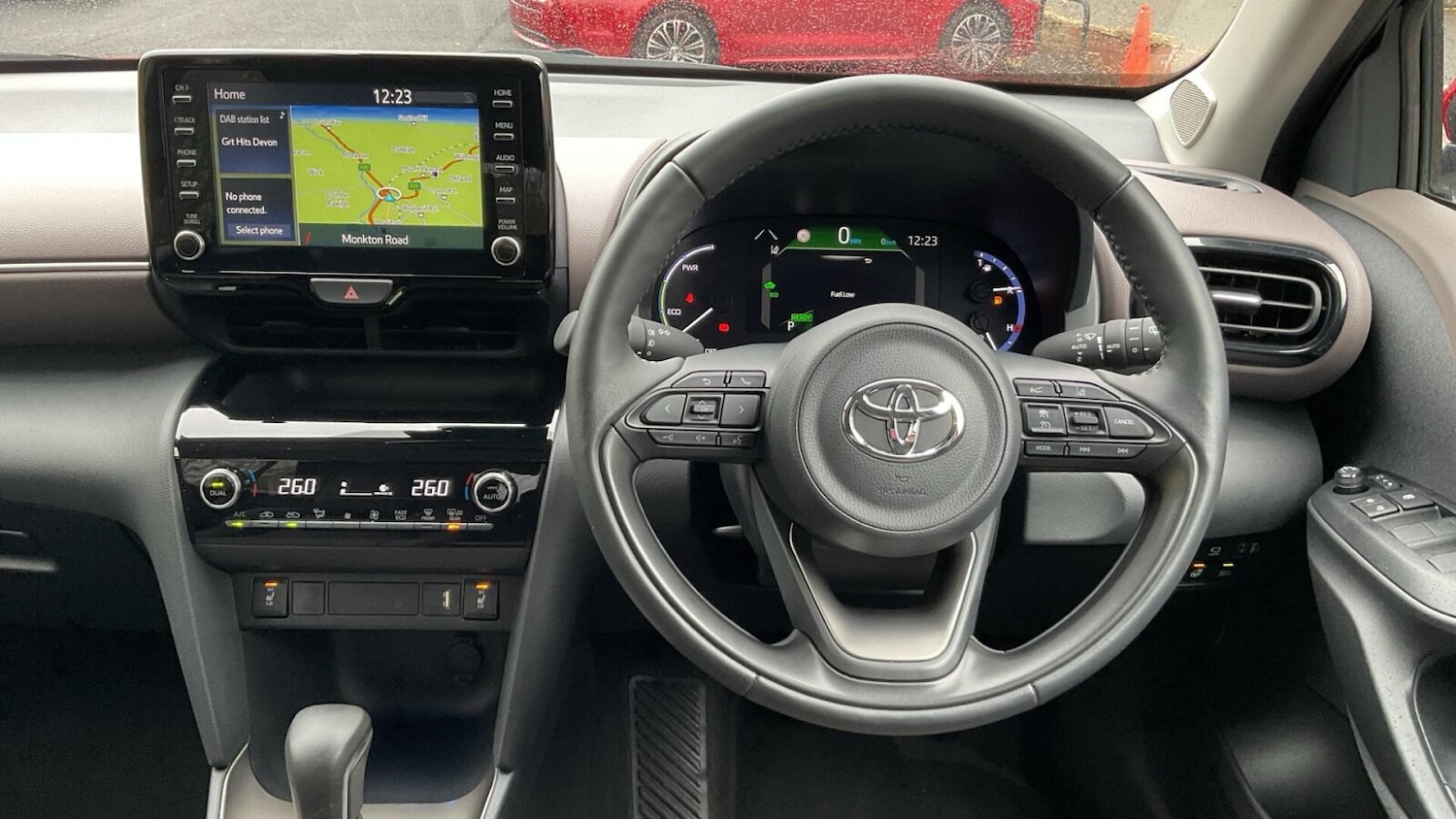 Used Toyota Yaris Cross 2024 for sale - 76677867: Photo 8