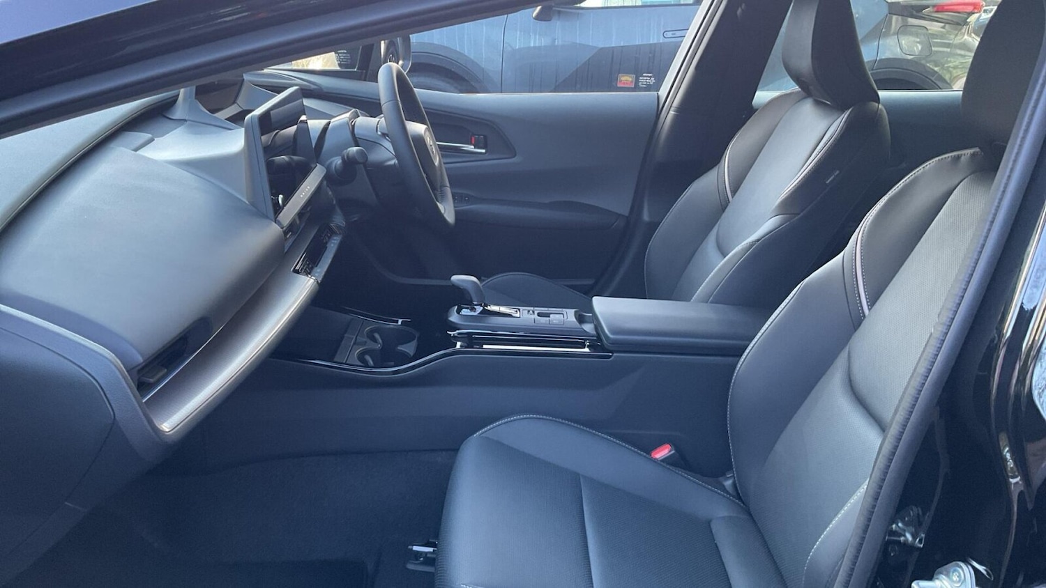 Used Toyota Prius 2025 for sale - 76971869: Photo 12