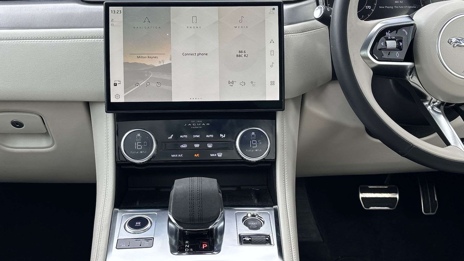 Used Jaguar F-Pace 2023 for sale - 76459935: Photo 14