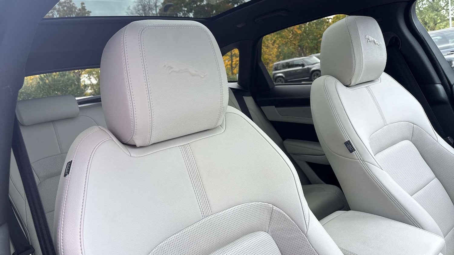 Used Jaguar F-Pace 2023 for sale - 76459935: Photo 32