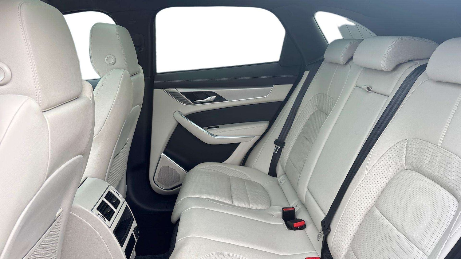 Used Jaguar F-Pace 2023 for sale - 76459935: Photo 4