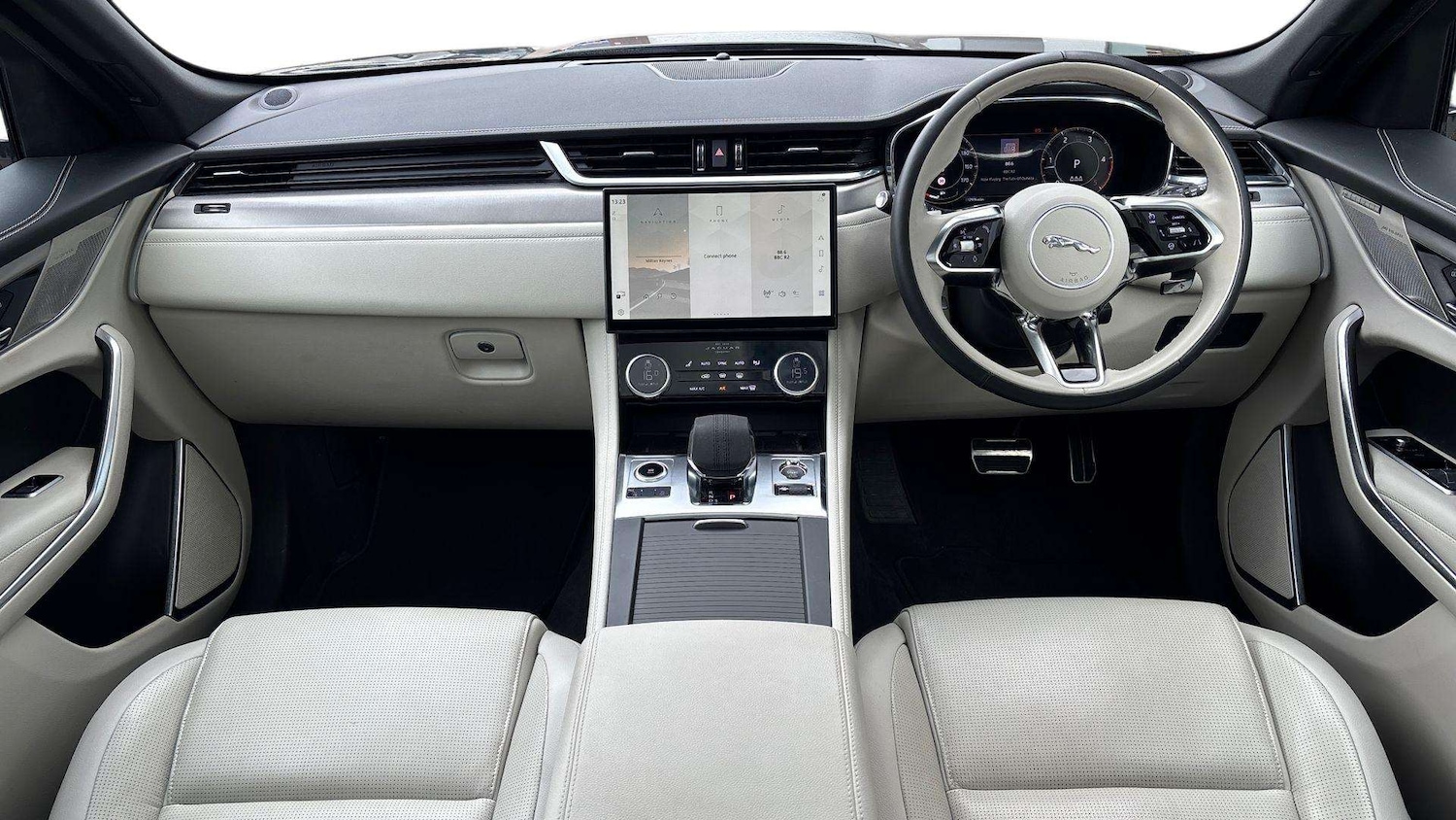 Used Jaguar F-Pace 2023 for sale - 76459935: Photo 9