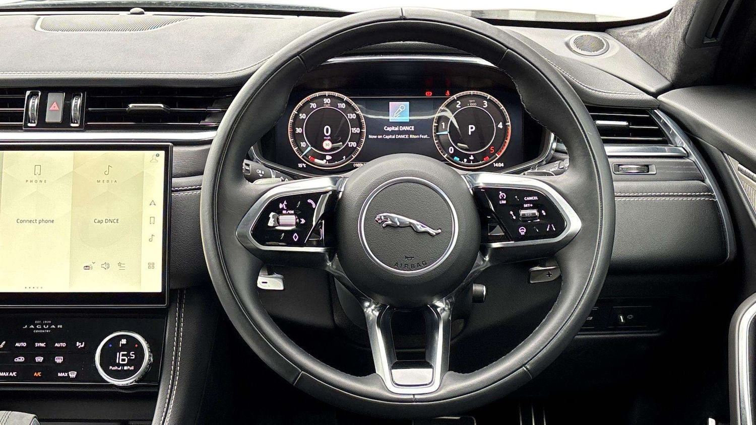 Used Jaguar F-Pace 2023 for sale - 76460322: Photo 15