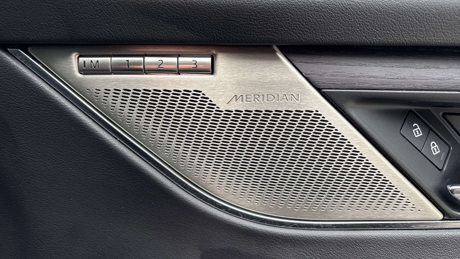 Used Jaguar F-Pace 2023 for sale - 76460322: Photo 32