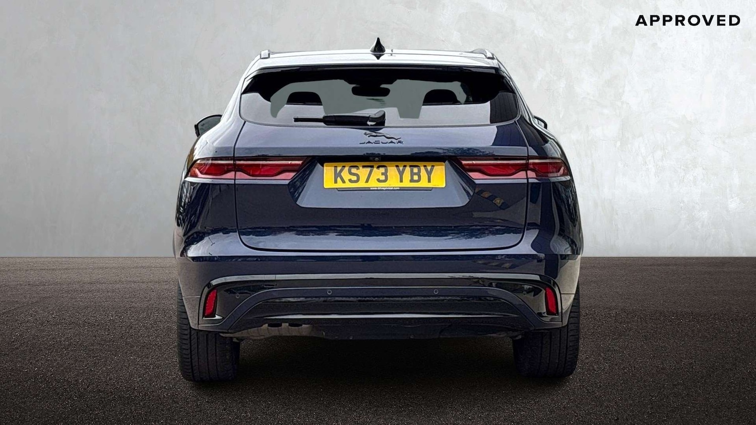 Used Jaguar F-Pace 2023 for sale - 76460322: Photo 6