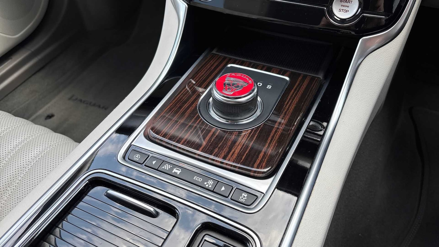 Used Jaguar XF 2018 for sale - 76460662: Photo 13