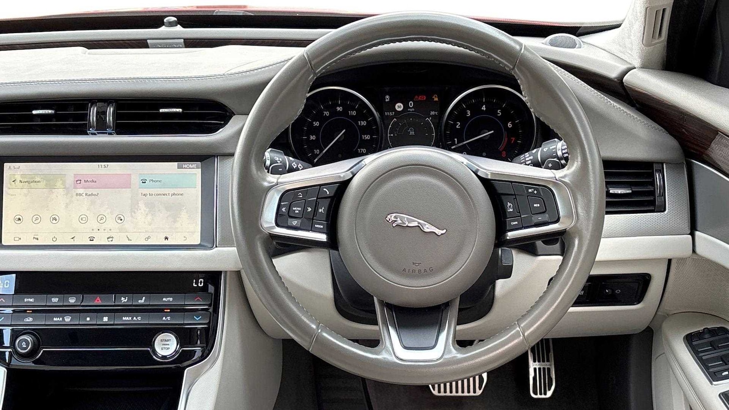 Used Jaguar XF 2018 for sale - 76460662: Photo 15