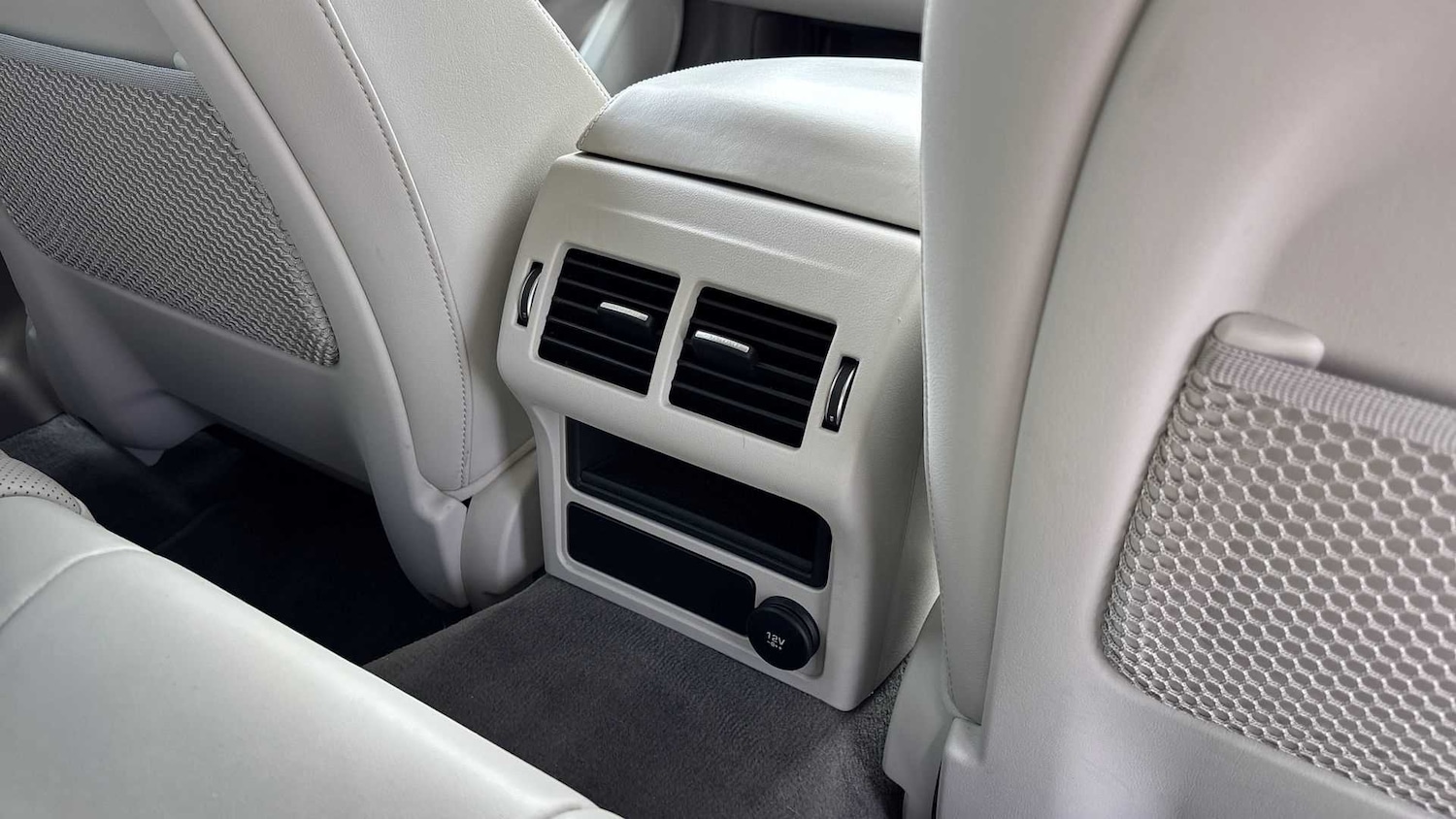 Used Jaguar XF 2018 for sale - 76460662: Photo 18