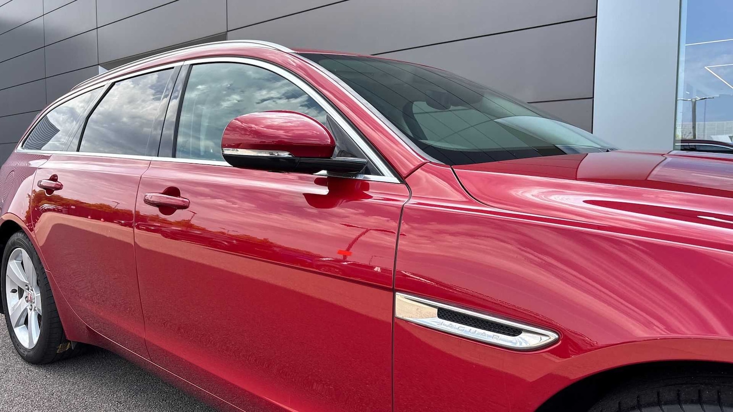 Used Jaguar XF 2018 for sale - 76460662: Photo 21