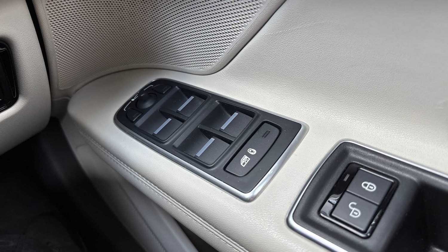 Used Jaguar XF 2018 for sale - 76460662: Photo 32