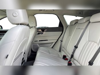 Used Jaguar XF 2018 for sale - 76460662: Photo