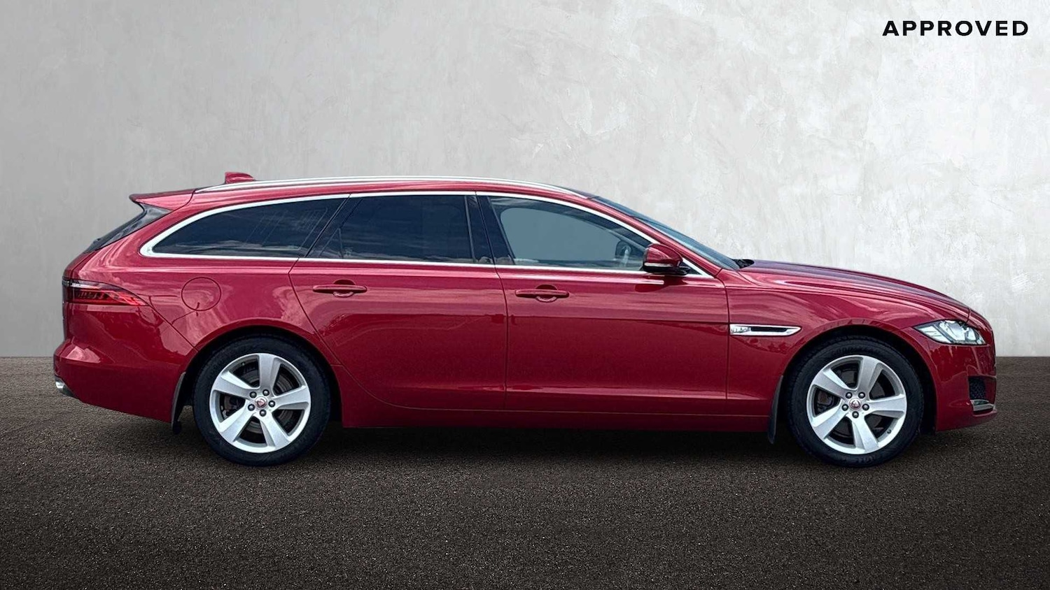 Used Jaguar XF 2018 for sale - 76460662: Photo 5