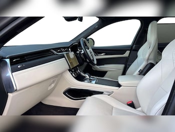 Used Jaguar F-Pace 2023 for sale - 79364485: Photo