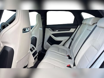 Used Jaguar F-Pace 2023 for sale - 79364485: Photo