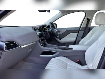 Used Jaguar F-Pace 2018 for sale - 79671957: Photo